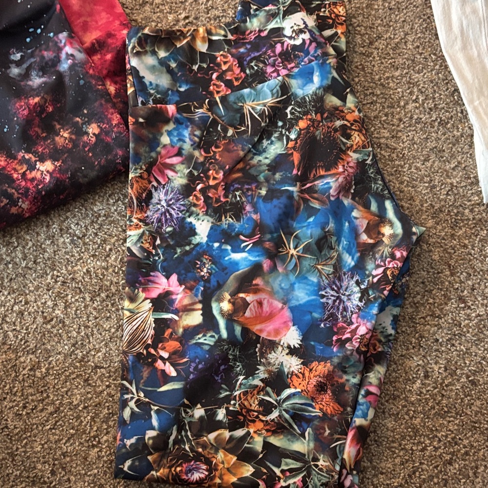 Onzie Multicolor Floral Pants
